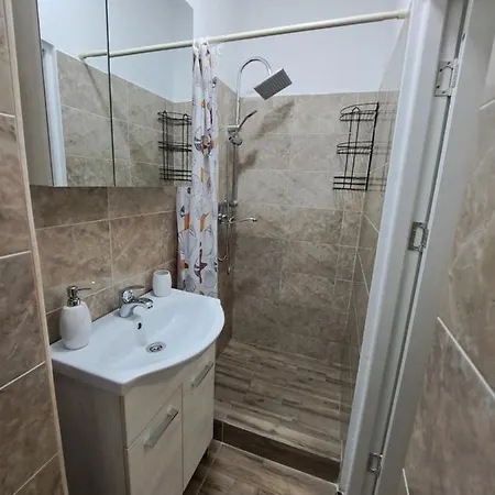 La Mare Μανγκάλια